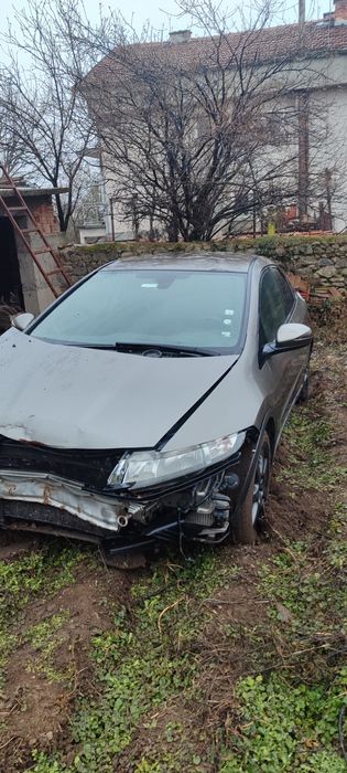 Хонда Сивик 8 Honda civic 2.2 на части