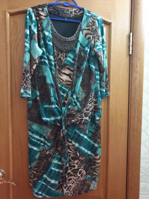 Платье женское с рукавом