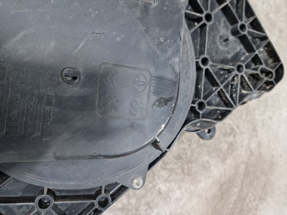 Vas rezervor  adblue opel vivaro peugeot expert toyota proace