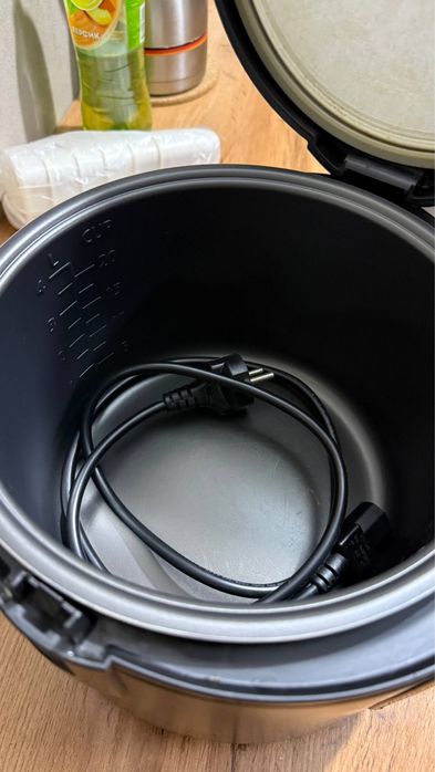 Продам фирменную мультиварку Panasonic