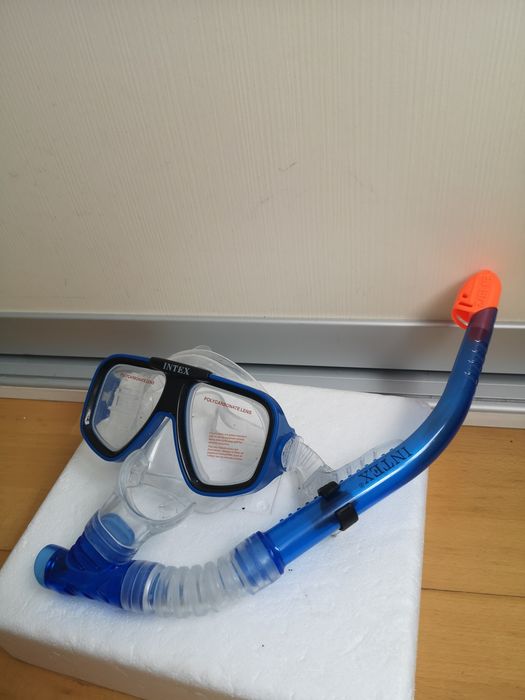 Set  de scufundari Intex albastru cu tub si masca Intex  pentru scufundari scuba