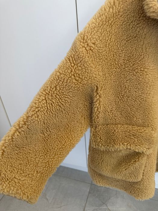 Мъхесто яке на Zara