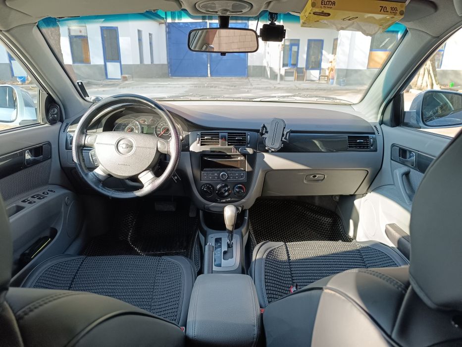 Джентра, дельфин 2019