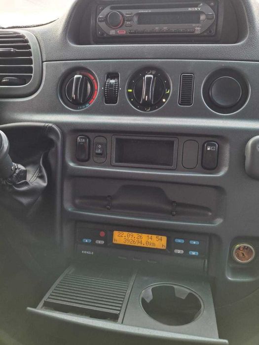 MERCEDES-BENZ  2002 — imagine 5