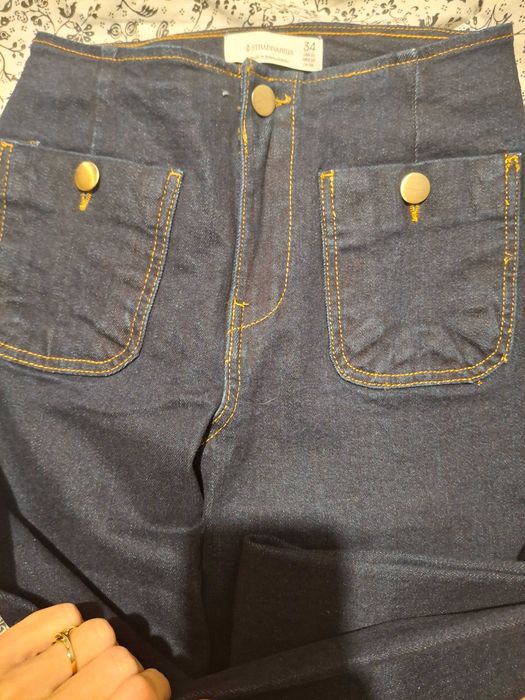 Дънки Stradivarius