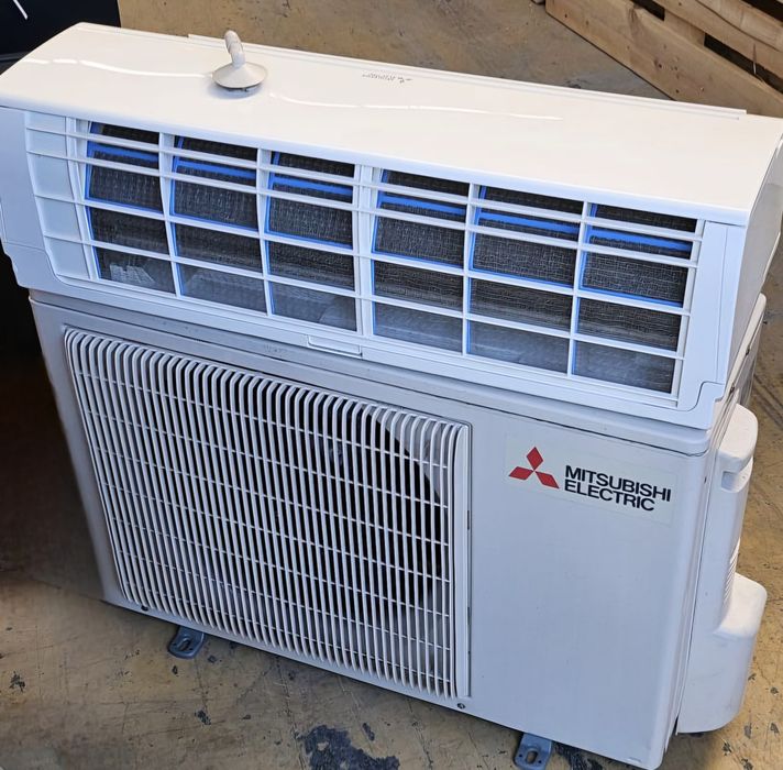 Aparat de aer condiționat Mitsubishi 12000/18000 btuh  inverter