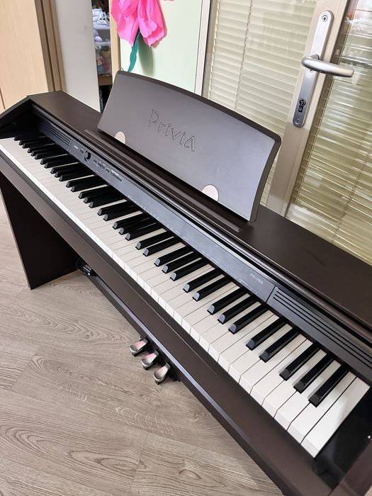 Продается электронное пианино Casio Privia