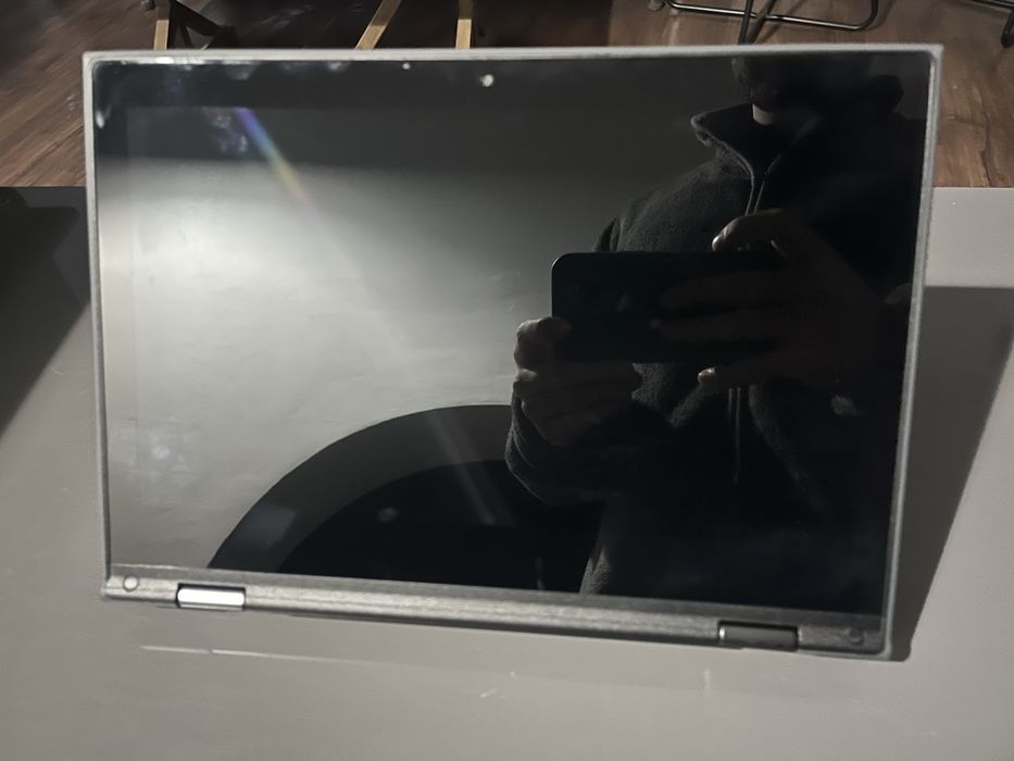 Calculator Lenovo cu ecran tactil ca nou