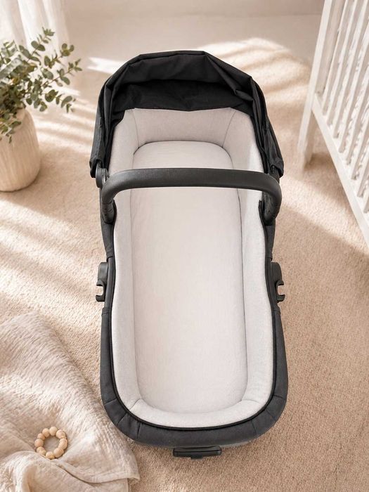 Landou Joolz Aer+ Space Black | 4 luni folosit | 2 cearșafuri incluse