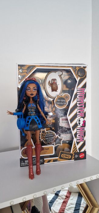 Monster High Robecca