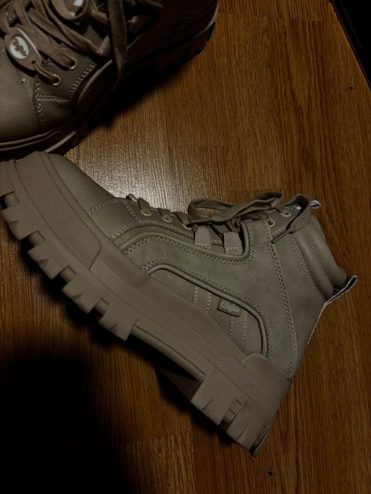 BUFFALO Ниски ботуши с връзки 'Aspha' в Кремаво 41 номер, 26,3 см