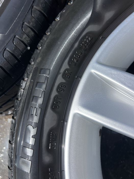 AUDI джанти 16” с летни гуми Pirelli DOT23.