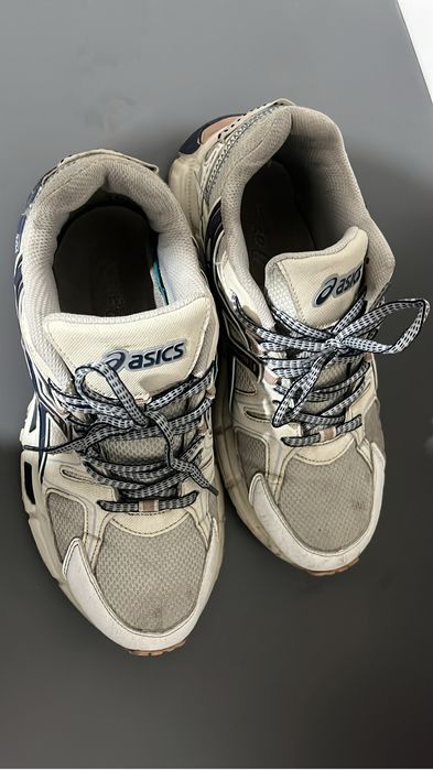 продам кроссовки асикс