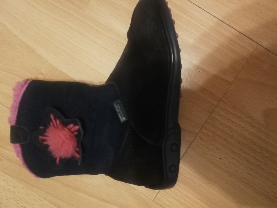 Детск повивалник, играчки, рокли и др.