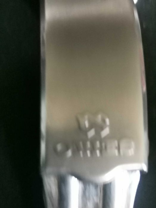 Продавам електронен часовник Seiko, работещ!.