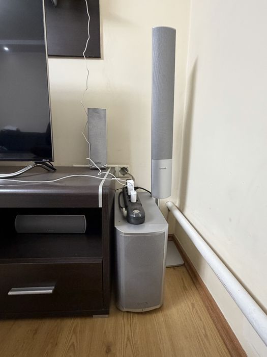 Продам DVD Player с калонками срочно