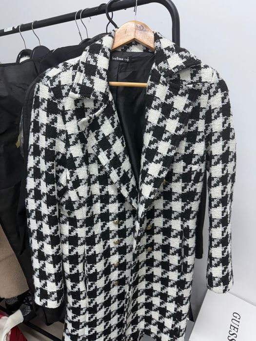 Дамско бяло палто - естествен косъм