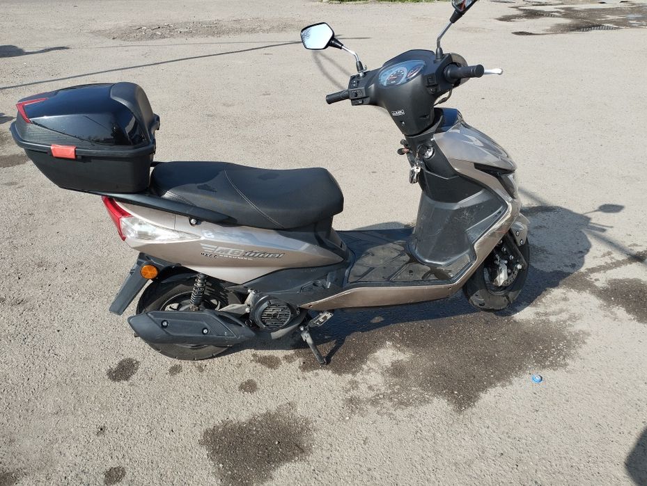 Скутер м8 2023года