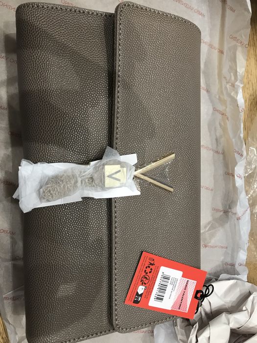 Geanta dama Valentino noua
