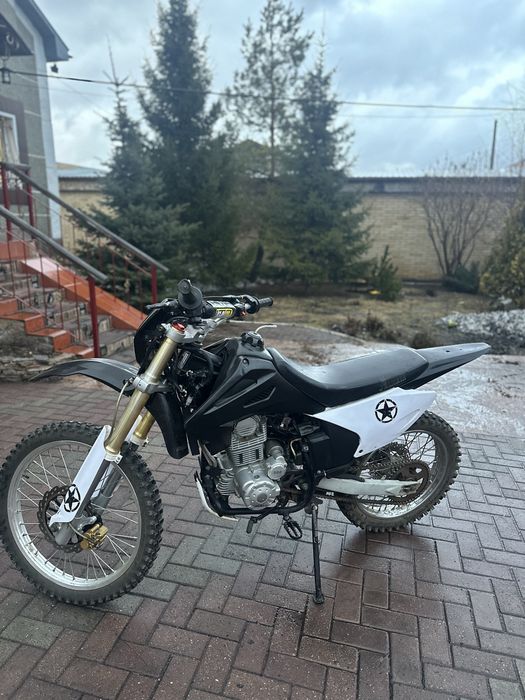 Продам мотоцикл 300 куб