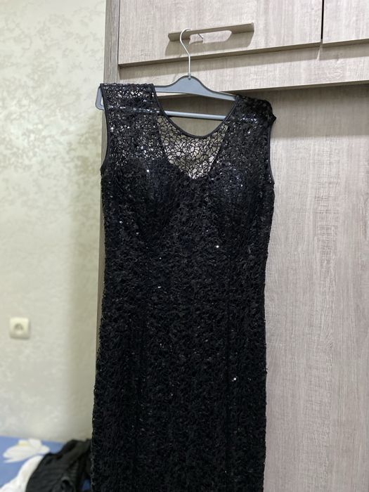 Продам платье с капюшеном модное