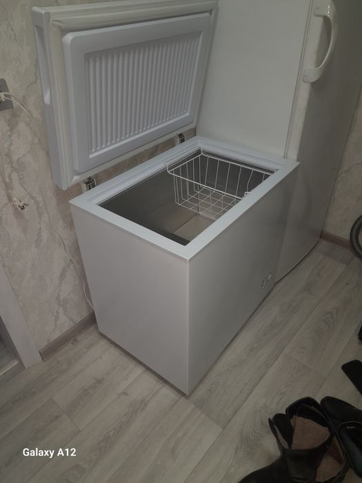 Продам морозилку.