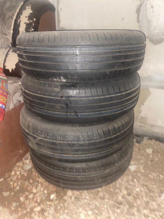 Шины  185/65R15 новые