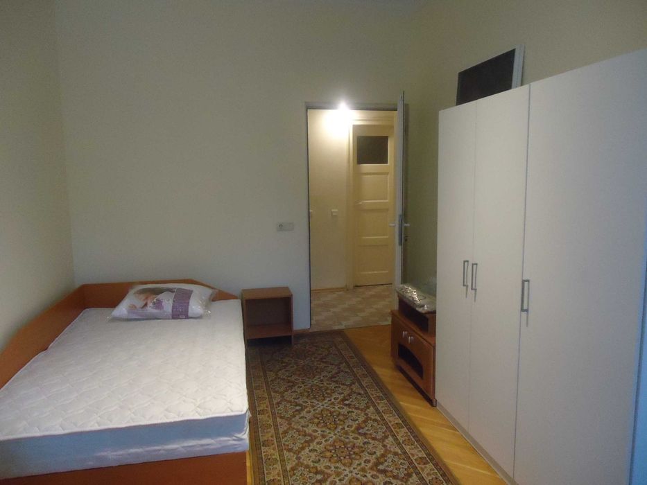 Дава се под наем Двустаен апартамент в София, Център - 120 кв.м за 450 € - Снимка #5