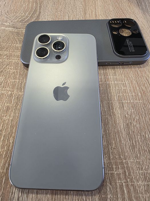 Iphone 15 Pro Max 256 GB 900$