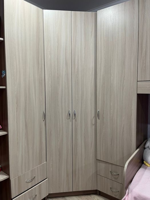 Детский мебельный гарнитур