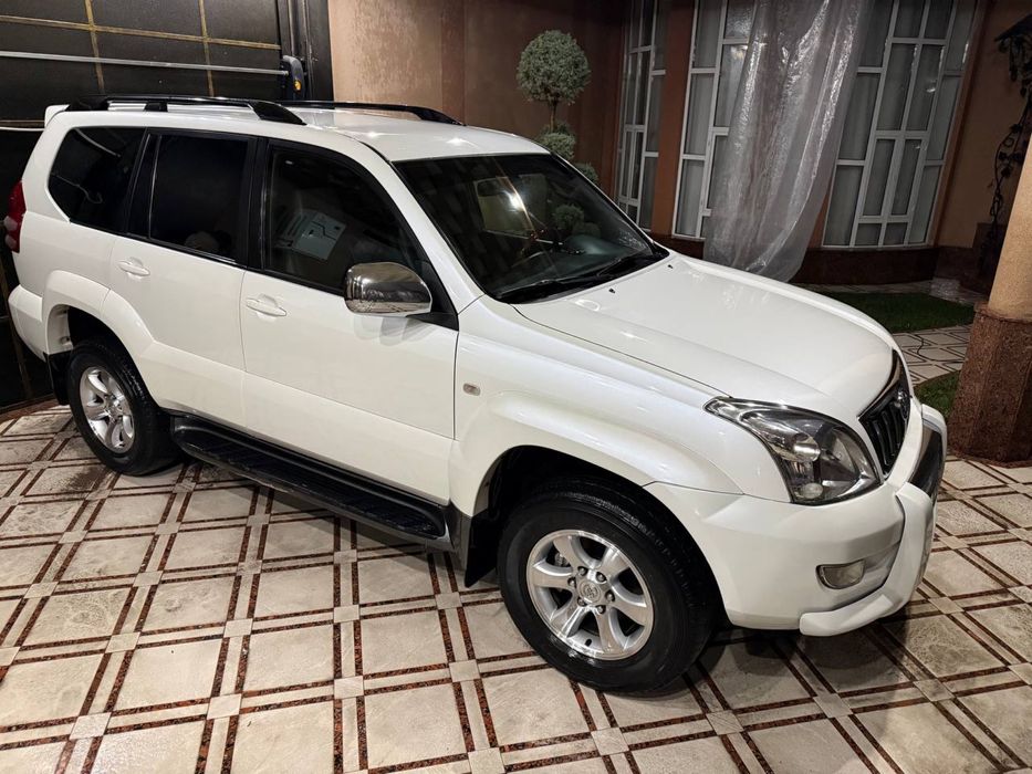 Toyota land cruiser prado 120