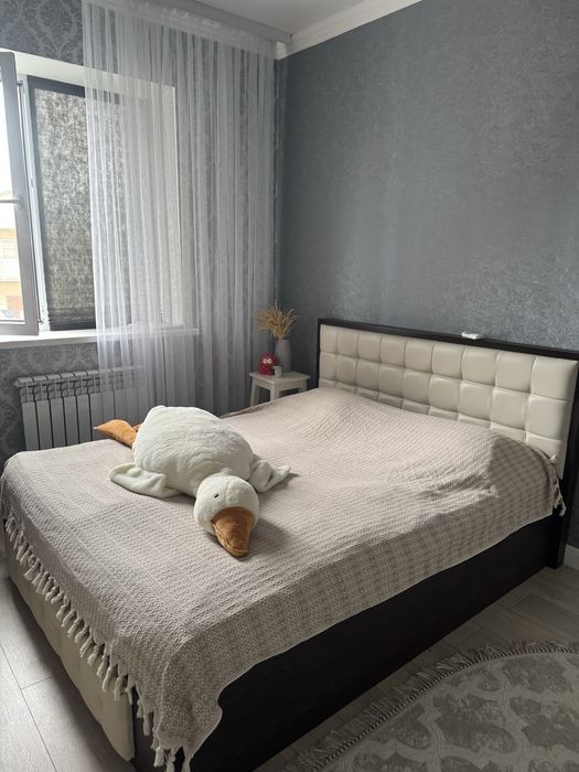 Продам кровать с матрасом