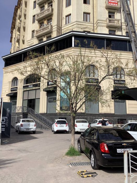 Новое двухэтажное помещение с евроремонтом. Басри баба