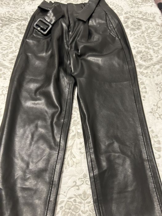 Кожен панталон ,нов