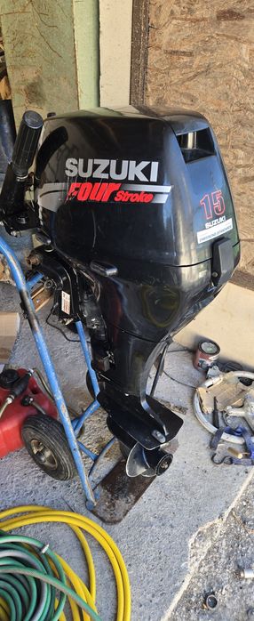Motor barca suzuki