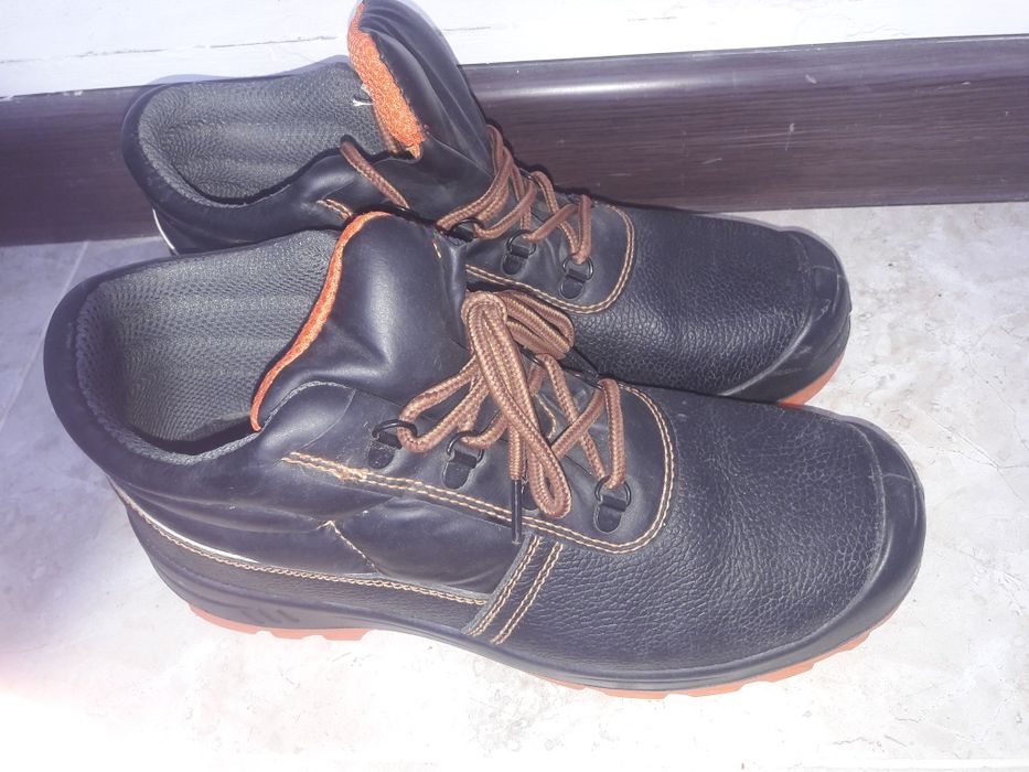 Спецодежда и обувь