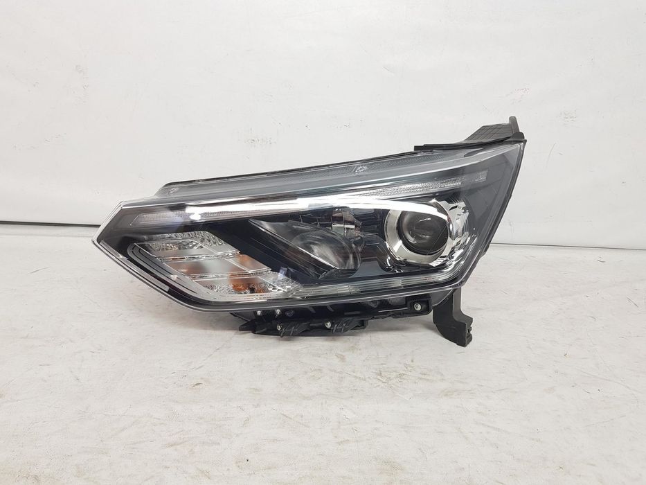 Far stanga halogen led Ssangyong Korando C300 dupa 2019