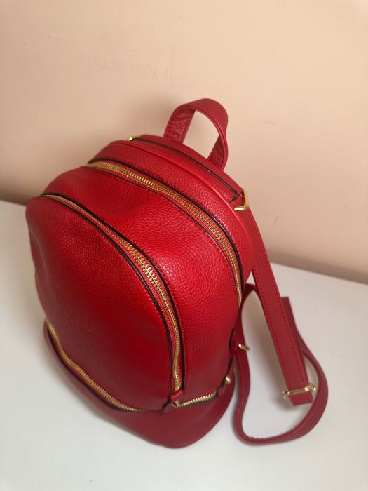 Стилна дамска раница