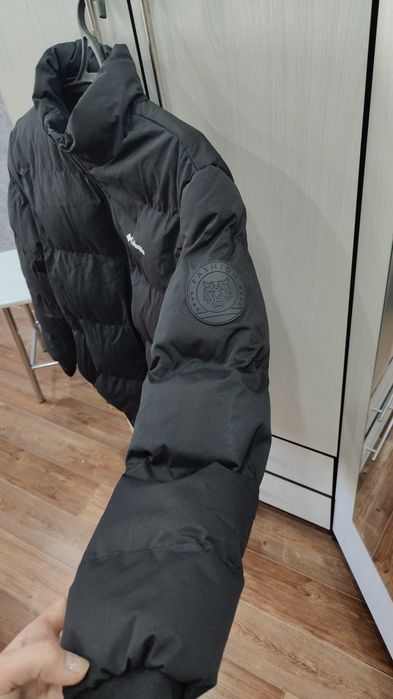 Продам зимнию куртку!