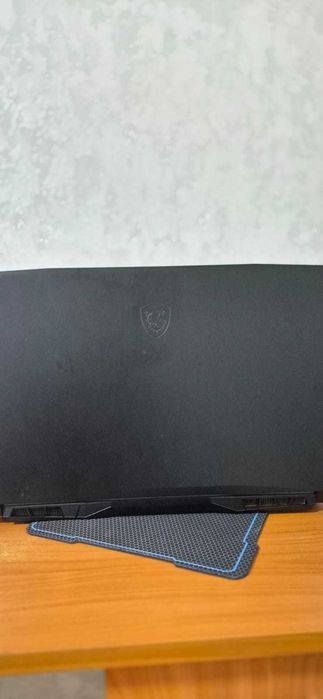 Игровой ноутбук MSI Katana GF76