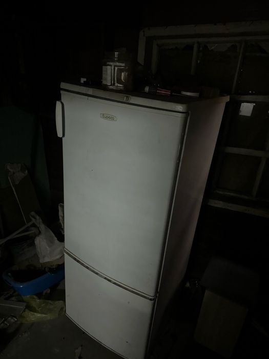 продам холодильник Бирюса