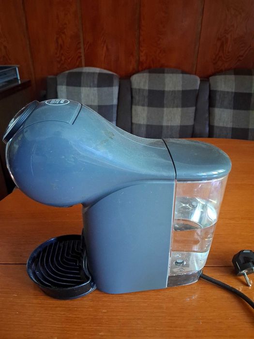 Продавам кафемашина Krups Nescafe Dolce Gusto Genio S