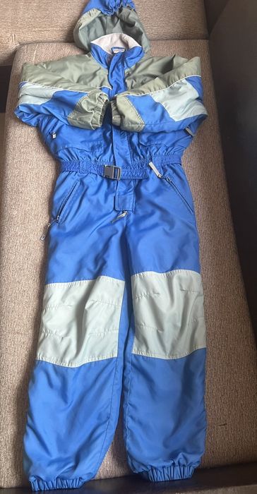 Ски гащеризон неразличим от нов