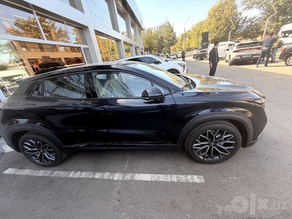 Changan UNI-T yangi
