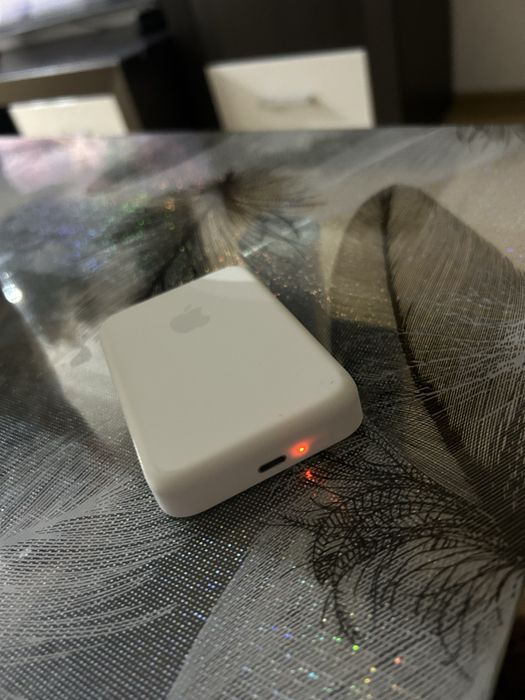 Vand Baterie externa Apple
