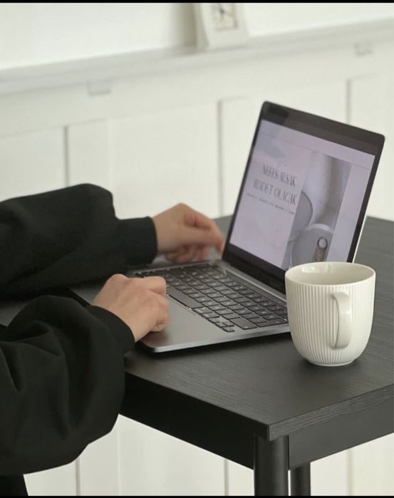 Журналист. Писатель. Редактор. Корректировщик текста.