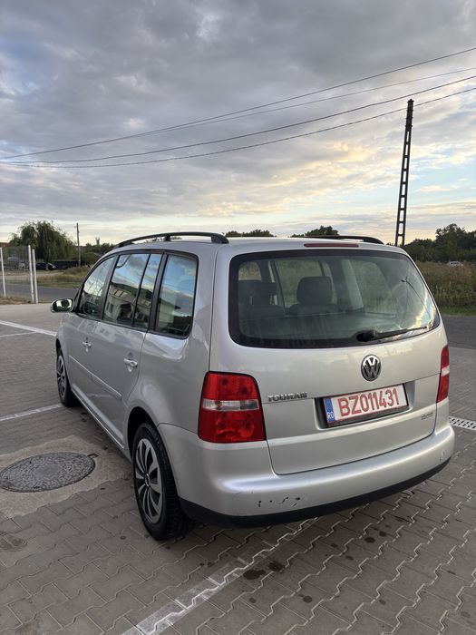 VOLKSWAGEN Touran 2005 — imagine 3