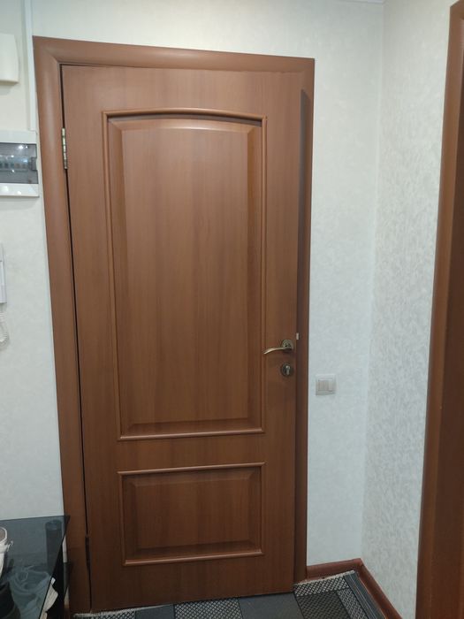 Продам дверь межкомнатную