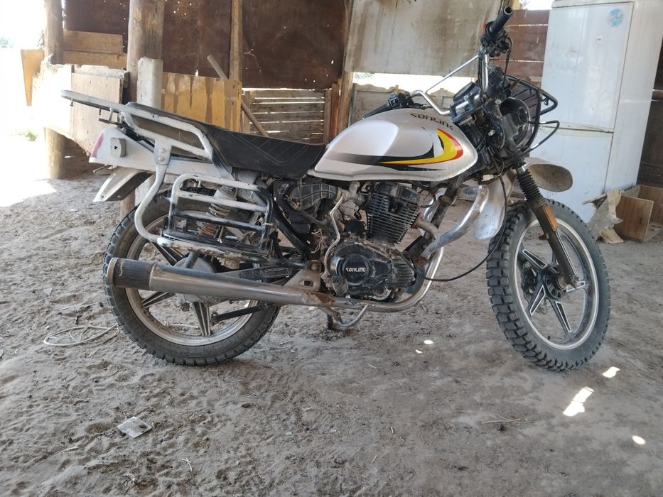 Мотоцикл 200 куб