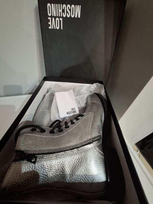 Оригинални боти Love moschino